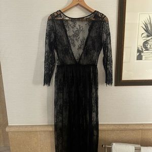 Sheer lace dress / cover up